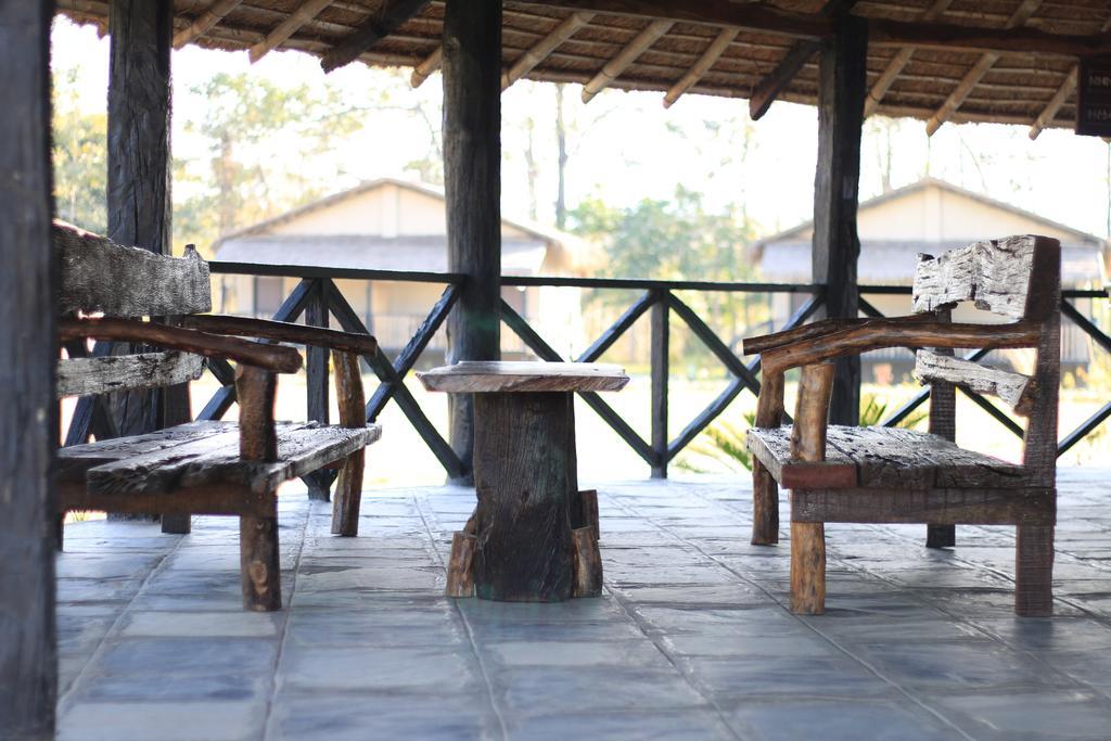 Siddhartha Wildlife Retreat Meghauli Exterior foto
